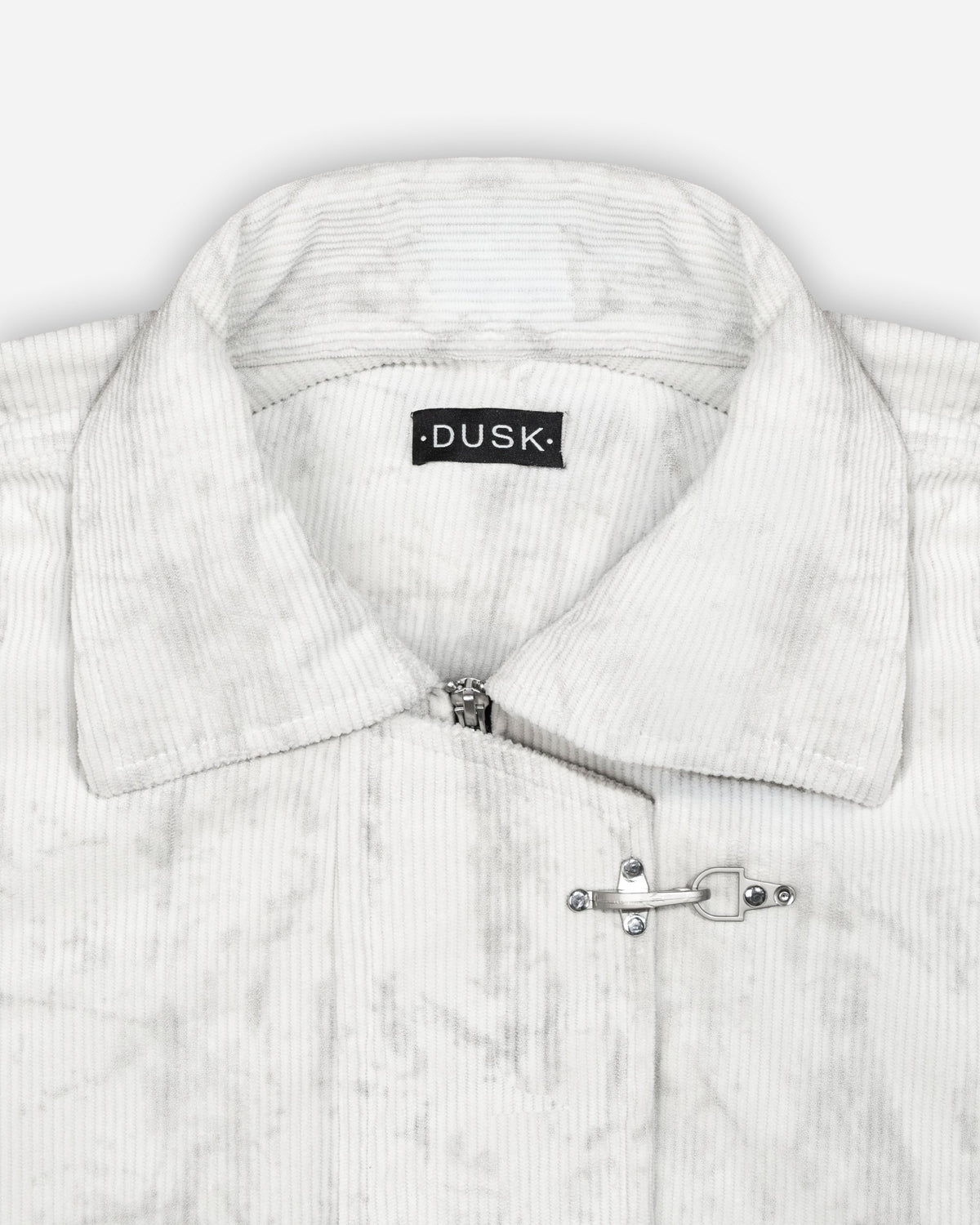 White / M