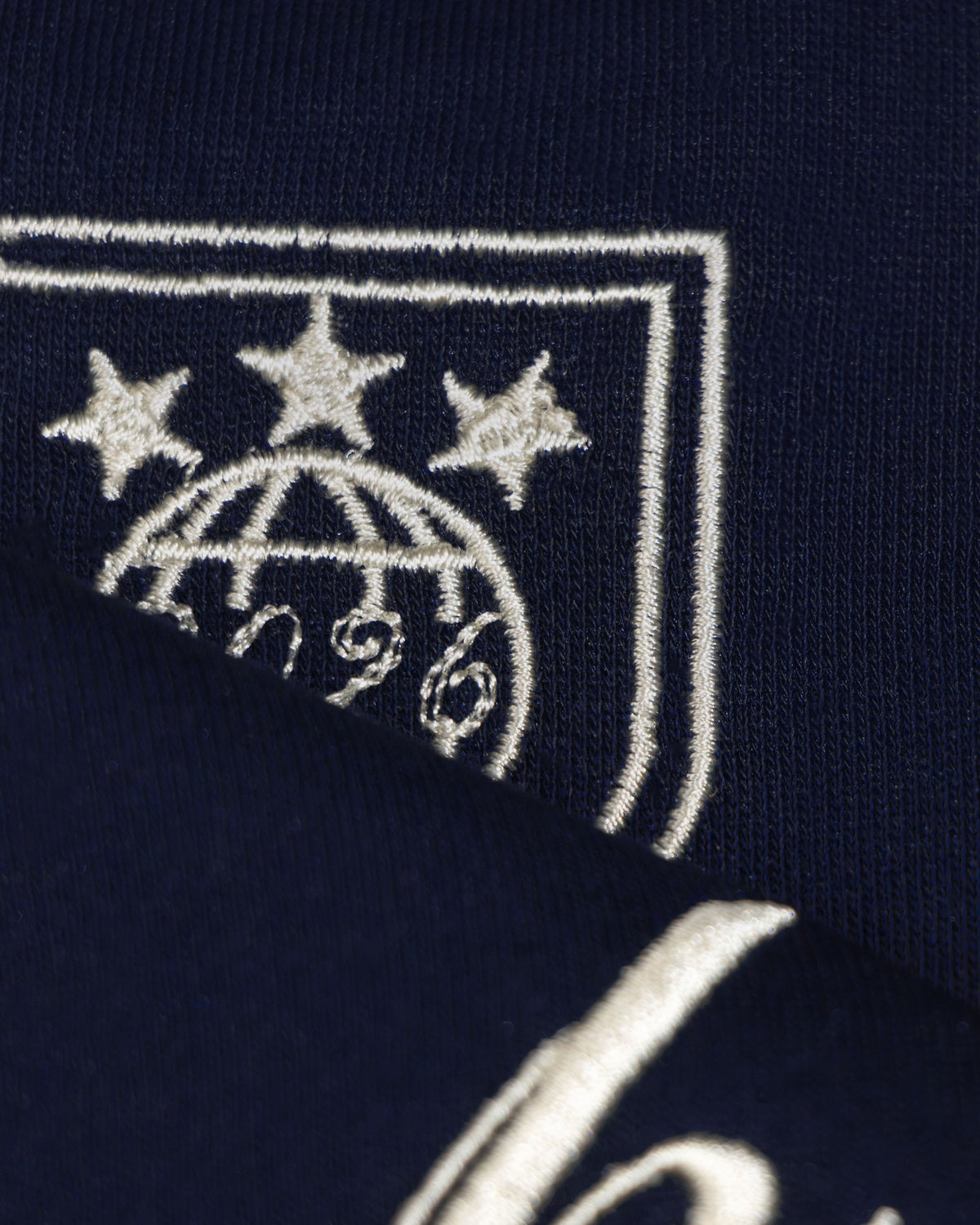 Heritage Pullover — Navy Blue
